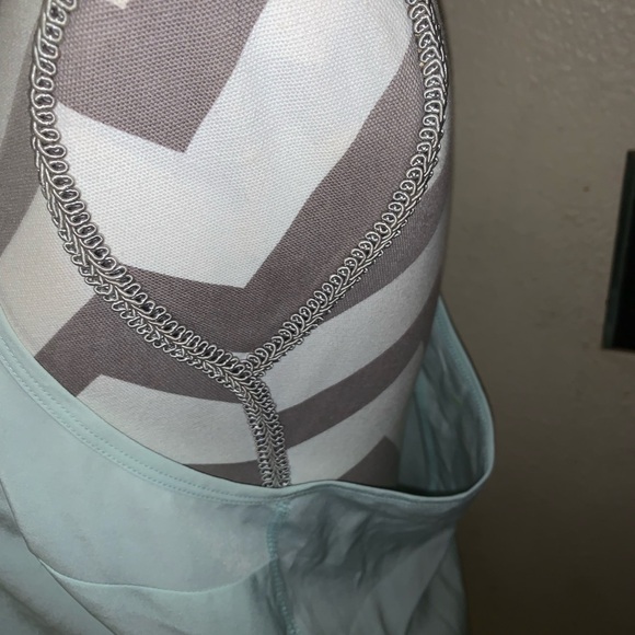 Woman Tek Gear workout top - Picture 2 of 6